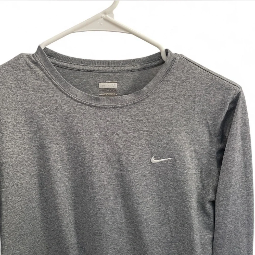 Nike I M